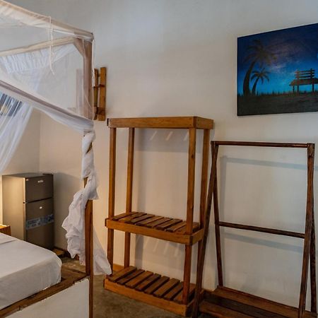 Mafia Island Bungalows Utende Екстер'єр фото