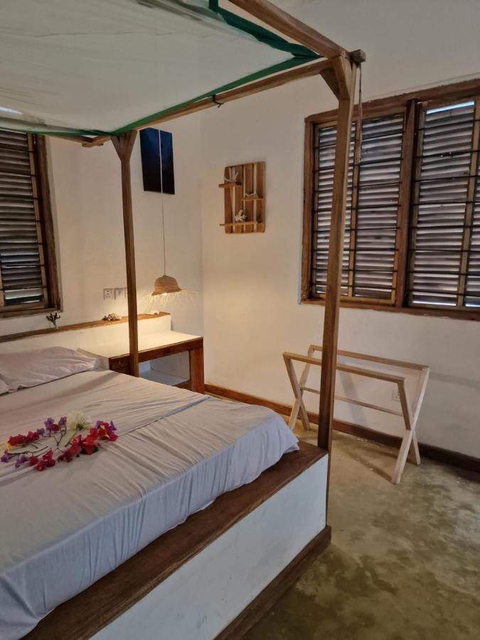 Mafia Island Bungalows Utende Екстер'єр фото
